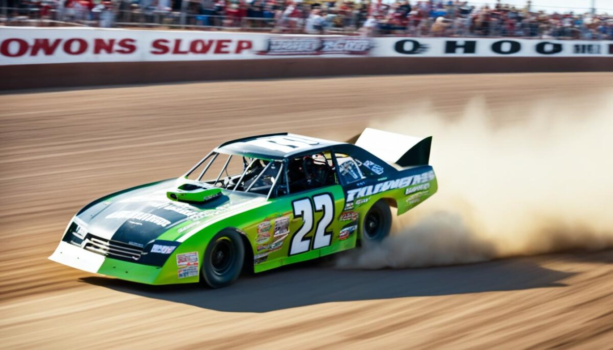 Jimmy Owens racing at Boyd's Speedway